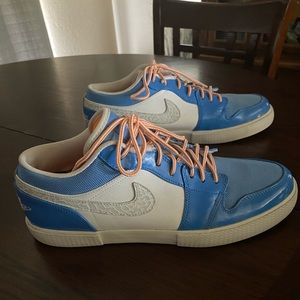 AiR Jordan’s Low Nike like New out of Box